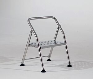 Step Stool; 1 Step, 304 or 316 Stainless Steel, 17" W x 16" D x 22" H, BioSafe®,   250 lbs Capacity