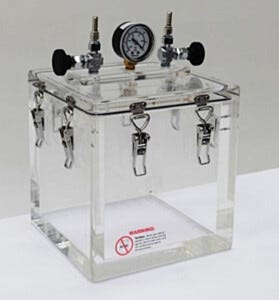 Shown with optional vacuum gauge and metering valves. | 5235-02B displayed