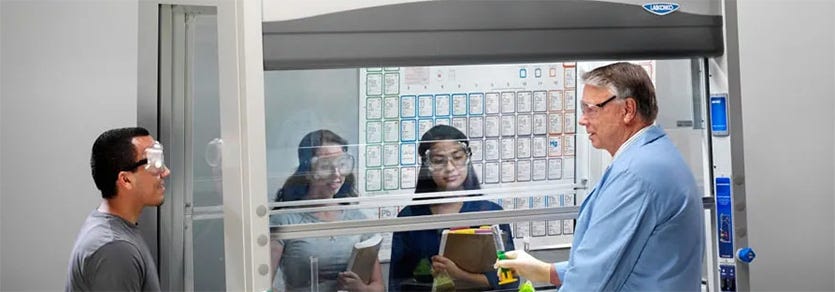 How to Choose the Right Fume Hood for Your Lab