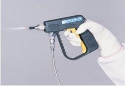 Hand-held dry-Ice cleaner