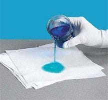 Non-shedding, absorbent cleanroom wipes
