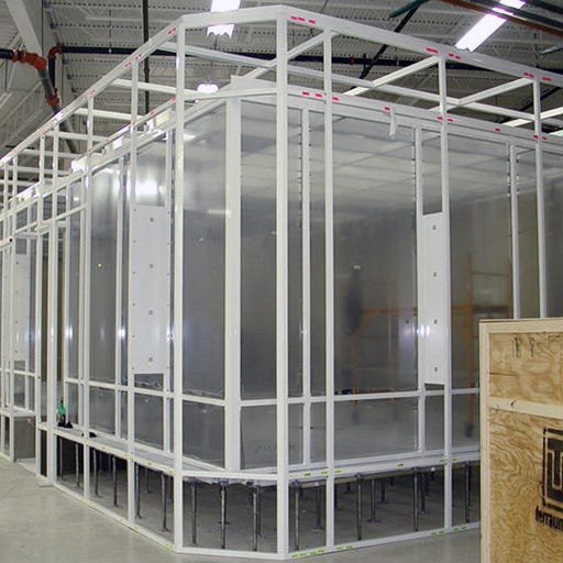 Free-Standing modular cleanroom with raised flooring